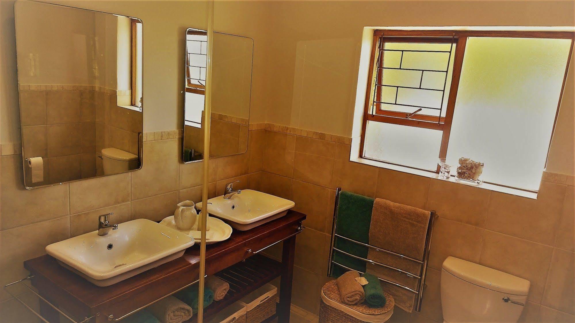 Theebos Apartment Странд Екстериор снимка